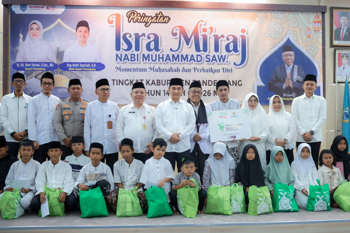 Hadiri Peringatan Isra Mikraj di Pandeglang, Wagub Dimyati Ingatkan Pentingnya Menjaga Salat