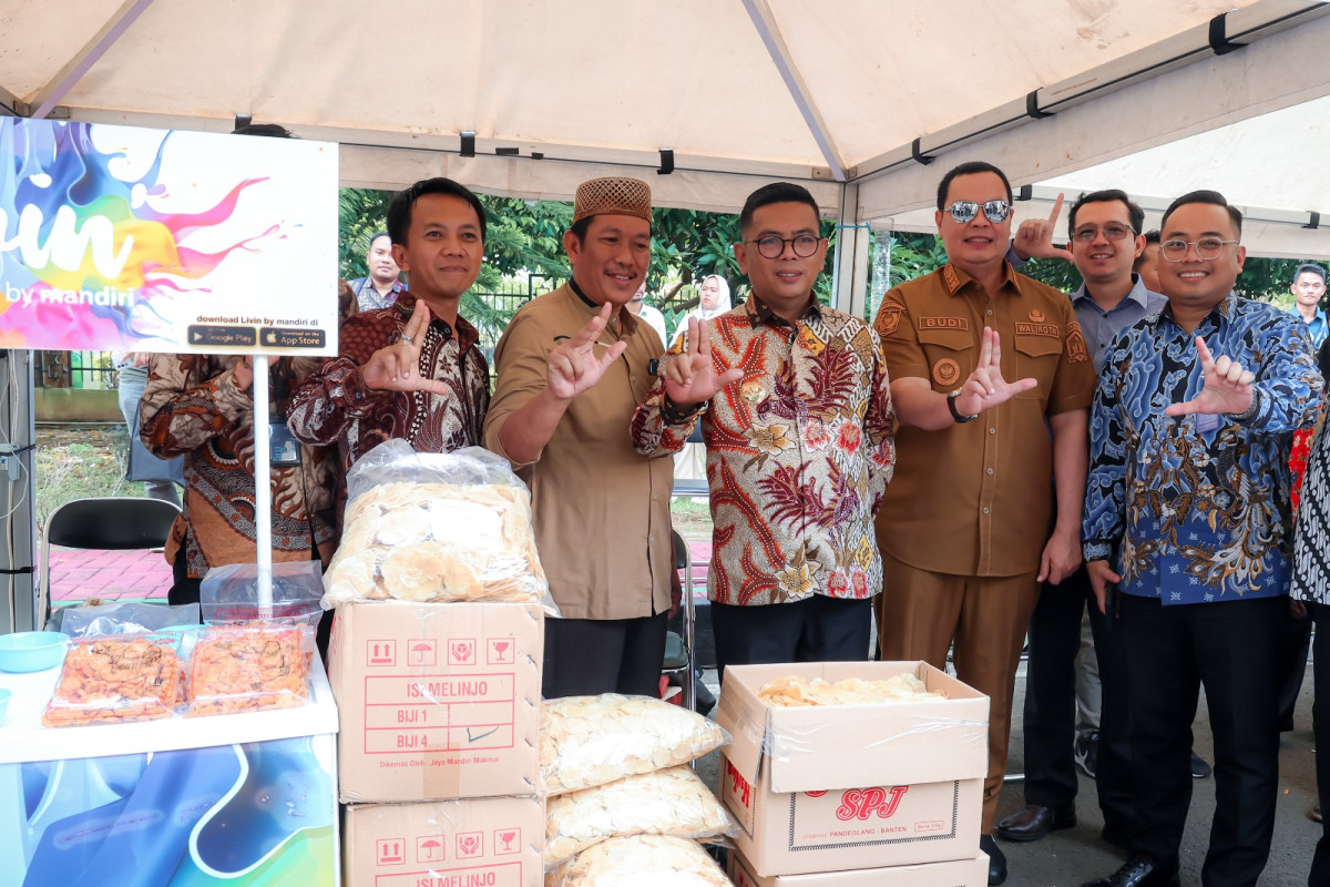 Gubernur Andra Soni: Penyaluran KUR Wujud Asta Cita Ke-6 untuk Pemerataan Ekonomi