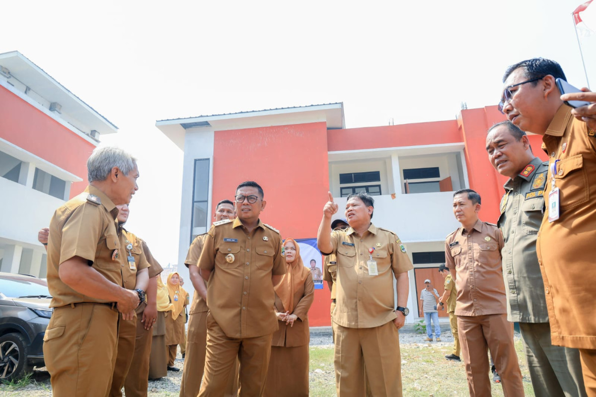 Gubernur Andra Soni Tegaskan Komitmen Perluas Akses Pendidikan di Banten