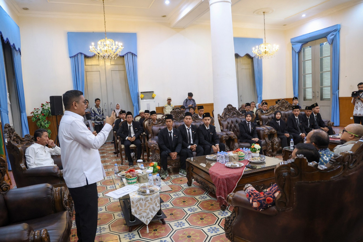 Gubernur Andra Soni Dorong Setiap Sekolah di Banten Lakukan Gerakan Menanam