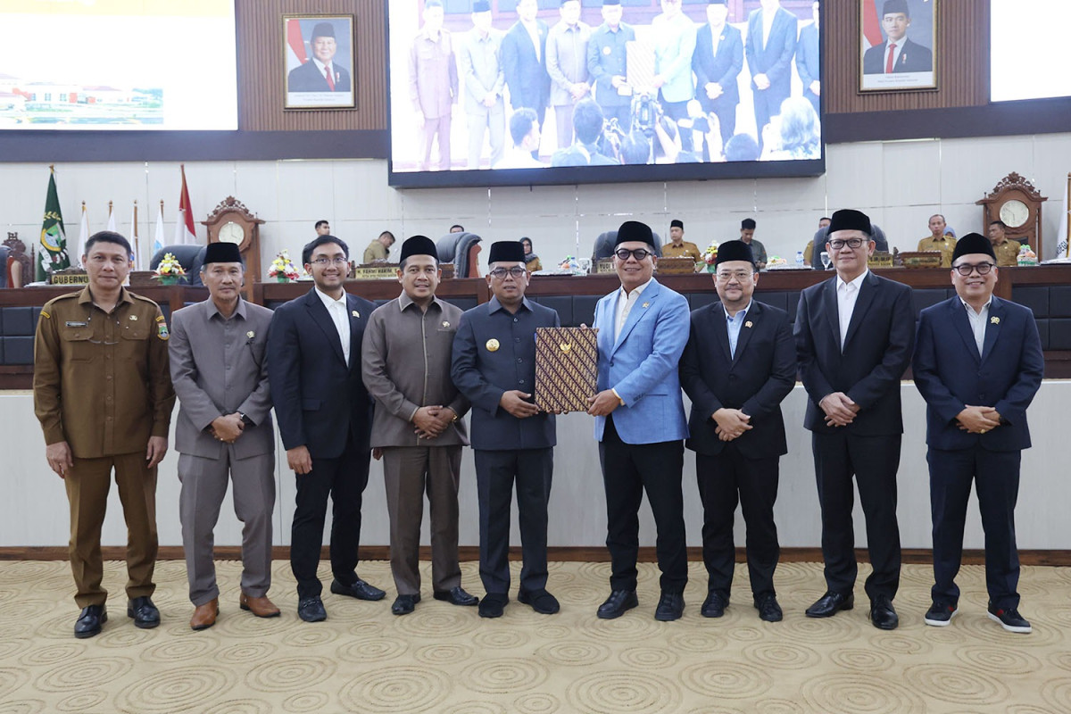 Amanat Perundang - undangan, Gubernur Banten Andra Soni Komitmen Perkuat Permodalan Bank Banten