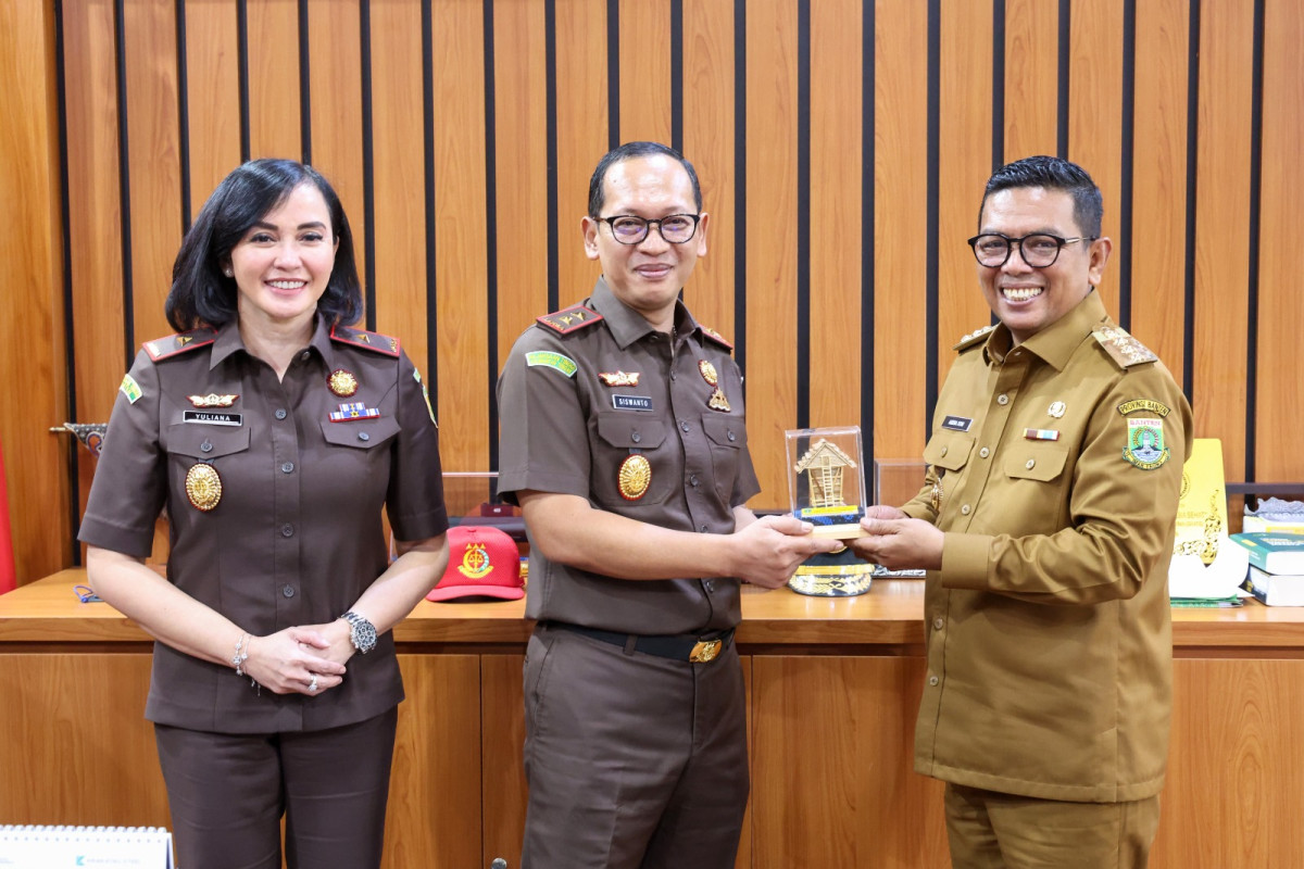 Perkuat Pengawasan, Gubernur Banten Andra Soni Jalin Sinergi Dengan Kejati Banten
