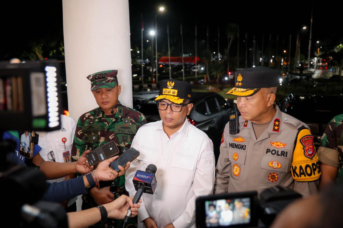 Pantau Operasi Lilin 2025, Gubernur Banten Andra Soni dan Kapolda Banten Pastikan Keamanan Malam Tahun Baru 2026
