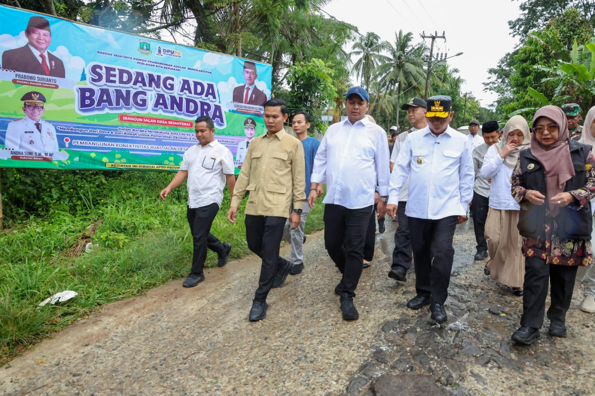 Program Bang Andra Bangun Jalan Cadasari-Kaduela Demi Konektivitas Warga Desa