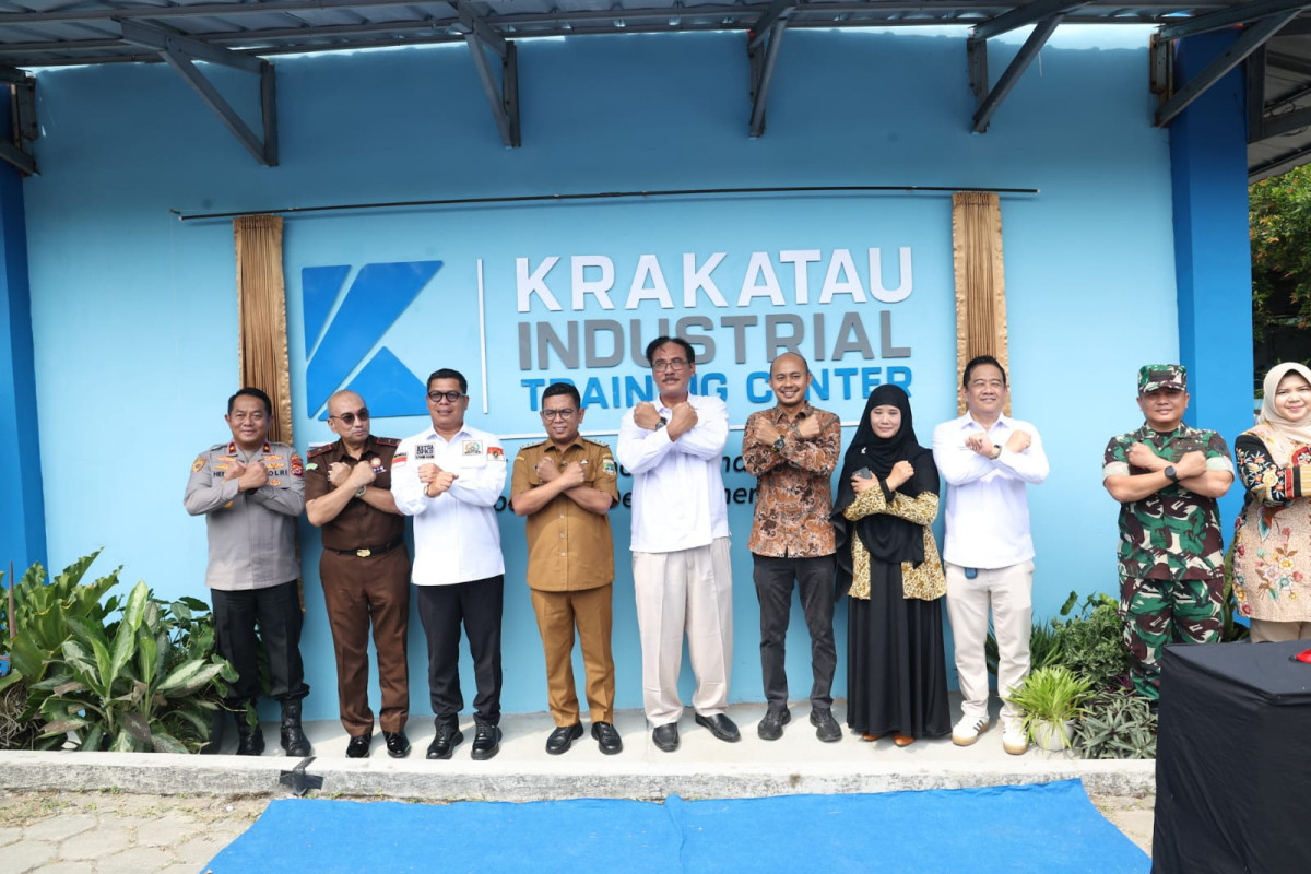 MoU dengan Industri, Andra Soni Minta Dunia Usaha Utamakan Tenaga Kerja Asal Banten