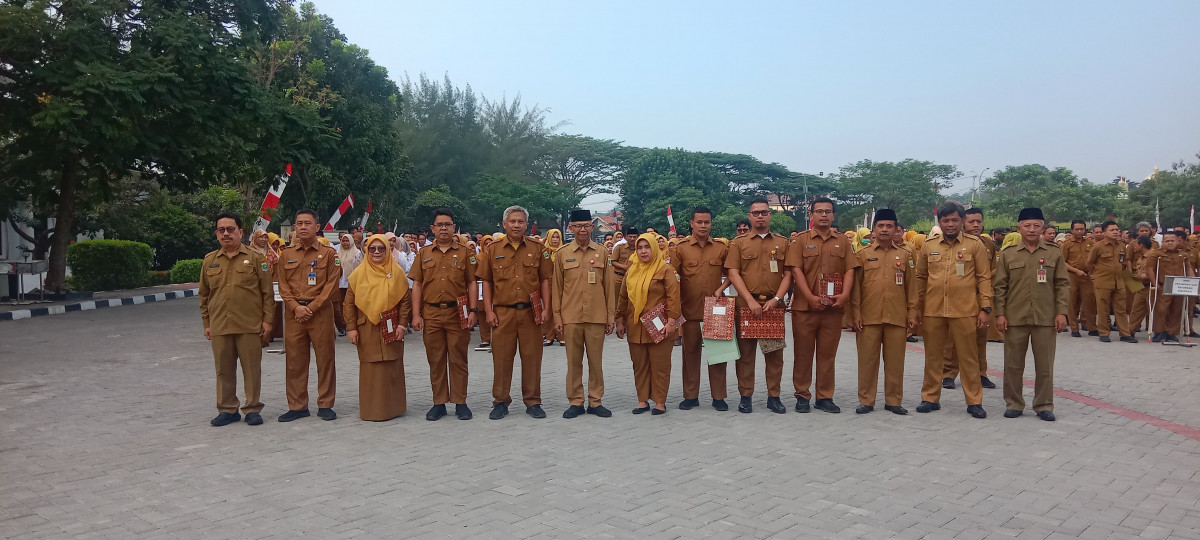 Pemberian Penghargaan ASN Teldan Kinerja Agustus 2024