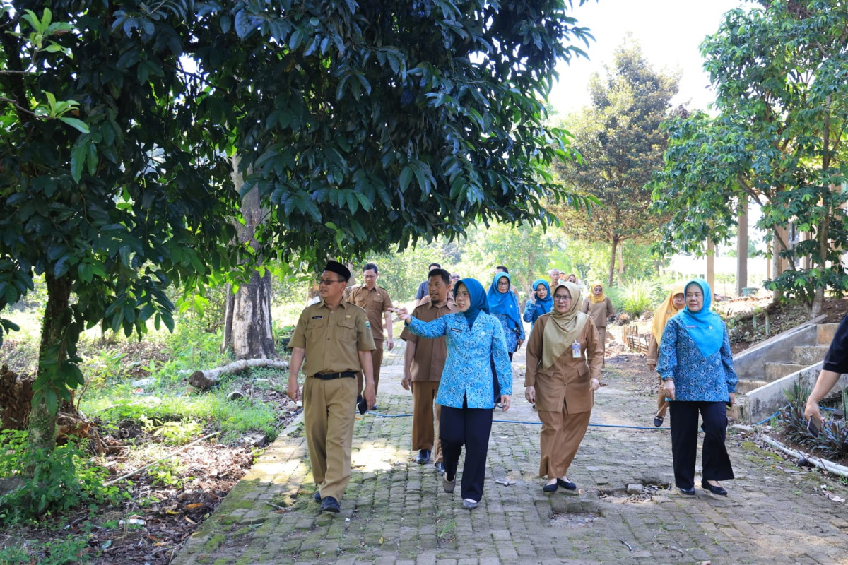 Gerakan PKK Mengajar, Tinawati Andra Soni Ajak Siswa Cegah Perundungan di Sekolah