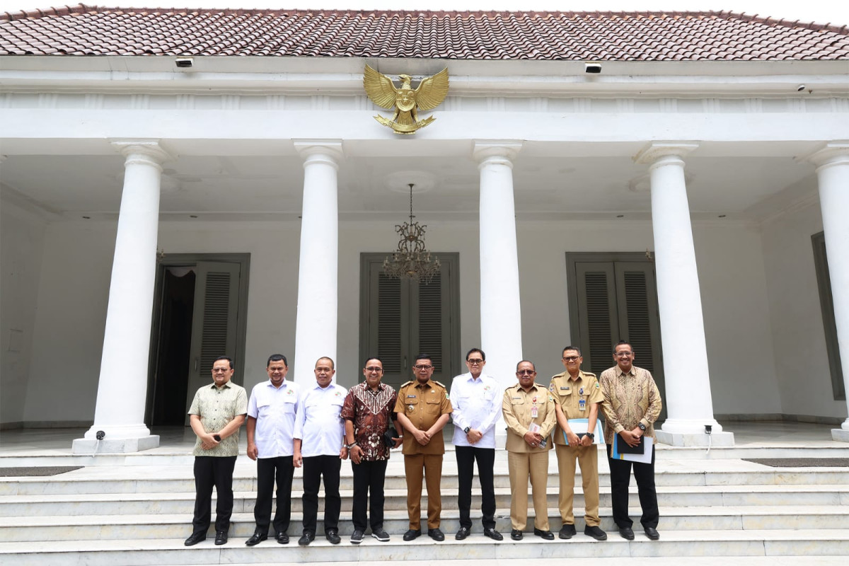 Gubernur Andra Soni :  Koperasi Merah Putih  Pilar Ekonomi Kerakyatan