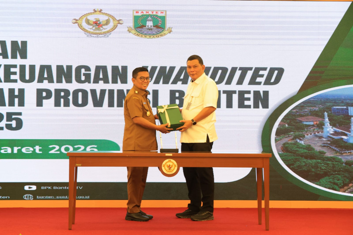 Gubernur Andra Soni Serahkan LKPD ke BPK, Prioritaskan Program Berdampak bagi Masyarakat