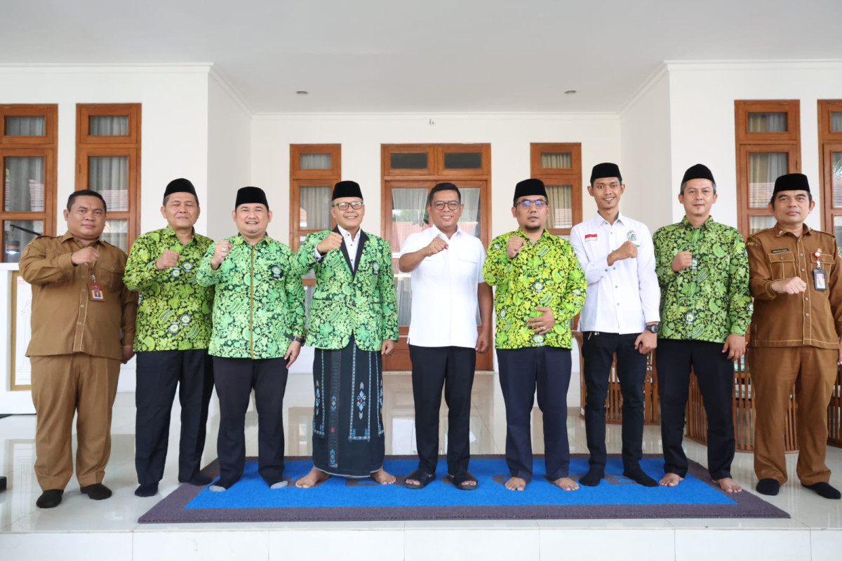 Audiensi dengan DMI Banten, Gubernur Andra Soni Sambut Baik Program Kemakmuran Masjid