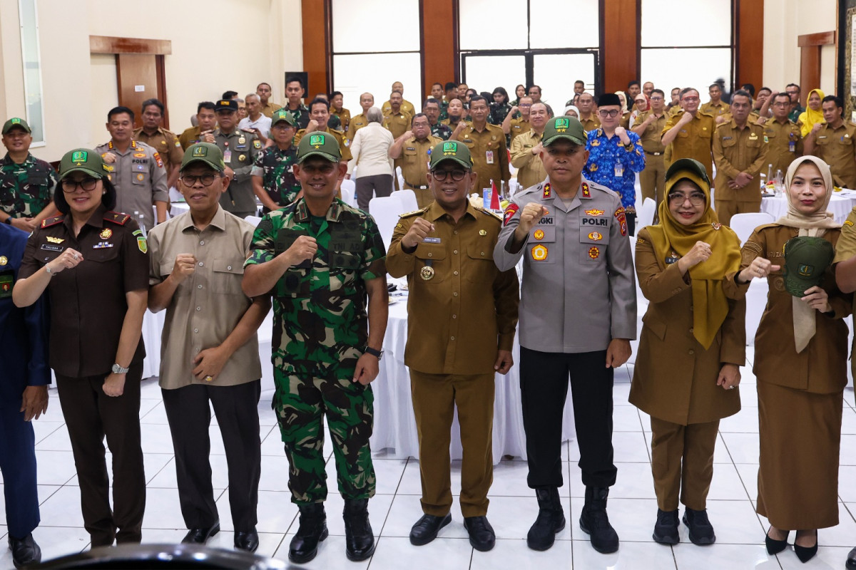 Andra Soni: Gotong Royong Adalah Ciri Khas Budaya Kita dalam Membangun Daerah
