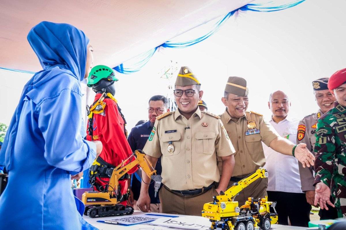 Gubernur Andra Soni: Keselamatan Kerja Penting untuk Dunia Industri Berkelanjutan di Banten