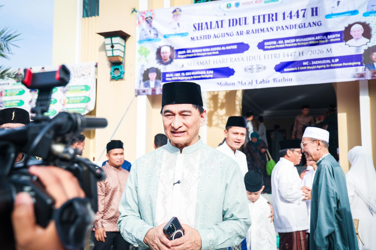 Suasana Hangat Idulfitri, Wagub Dimyati Berbaur dengan Masyarakat Pandeglang