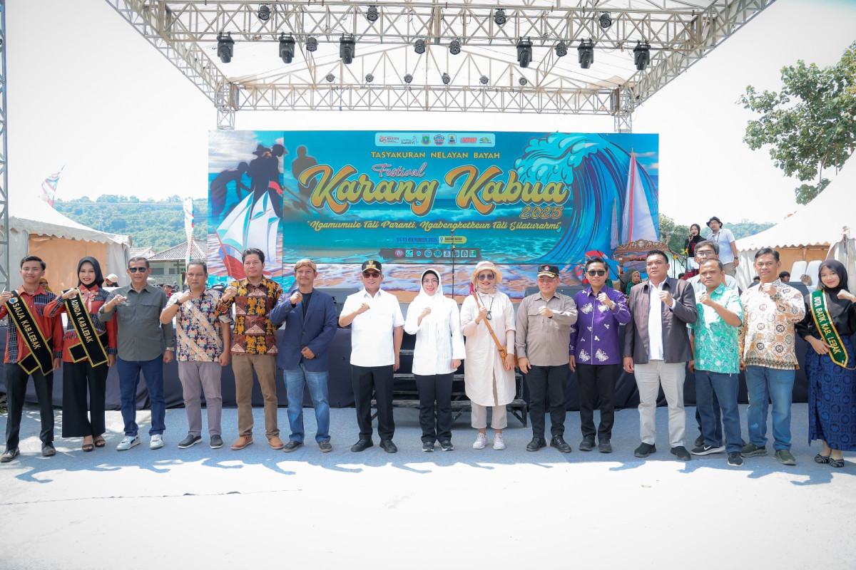 Gubernur Andra Soni Buka Festival Karang Kabua: Jaga Warisan Budaya di Pesisir Selatan Banten
