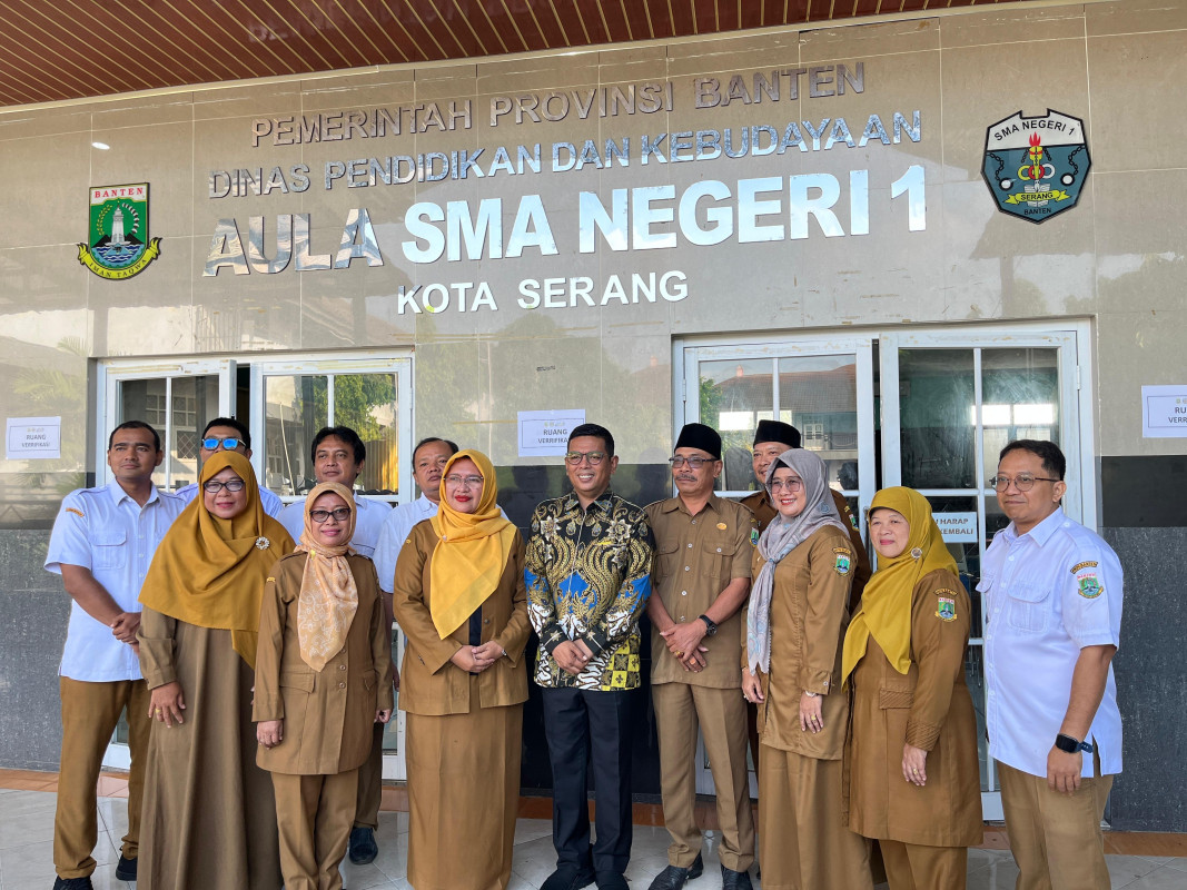 Hari Pertama SPMB, Gubernur Banten Andra Soni: Pegang Teguh Integritas, Kredibilitas, dan Aturan Yang Berlaku