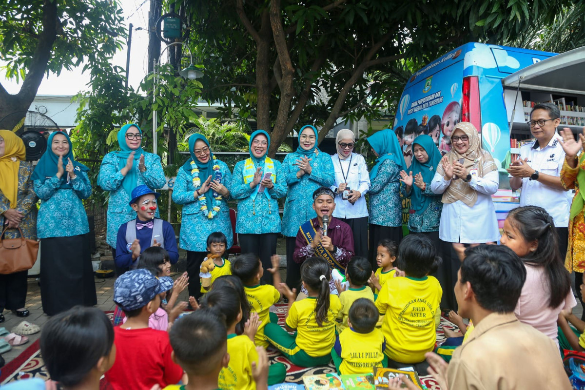 Tinawati Andra Soni: Evaluasi Program PKK untuk Perbaikan dan Pengembangan Program