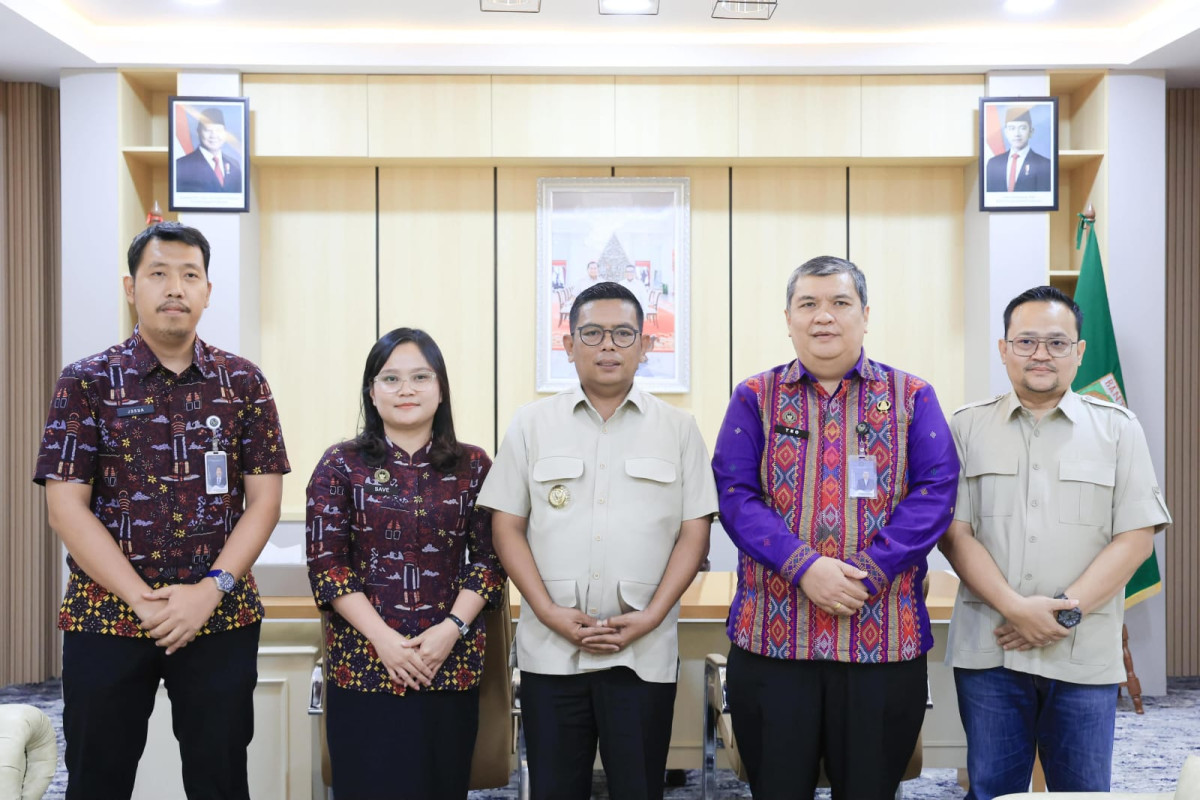 Andra Soni Apresiasi Pengabdian 35 Tahun Teodorus Simarmata untuk Imigrasi Banten