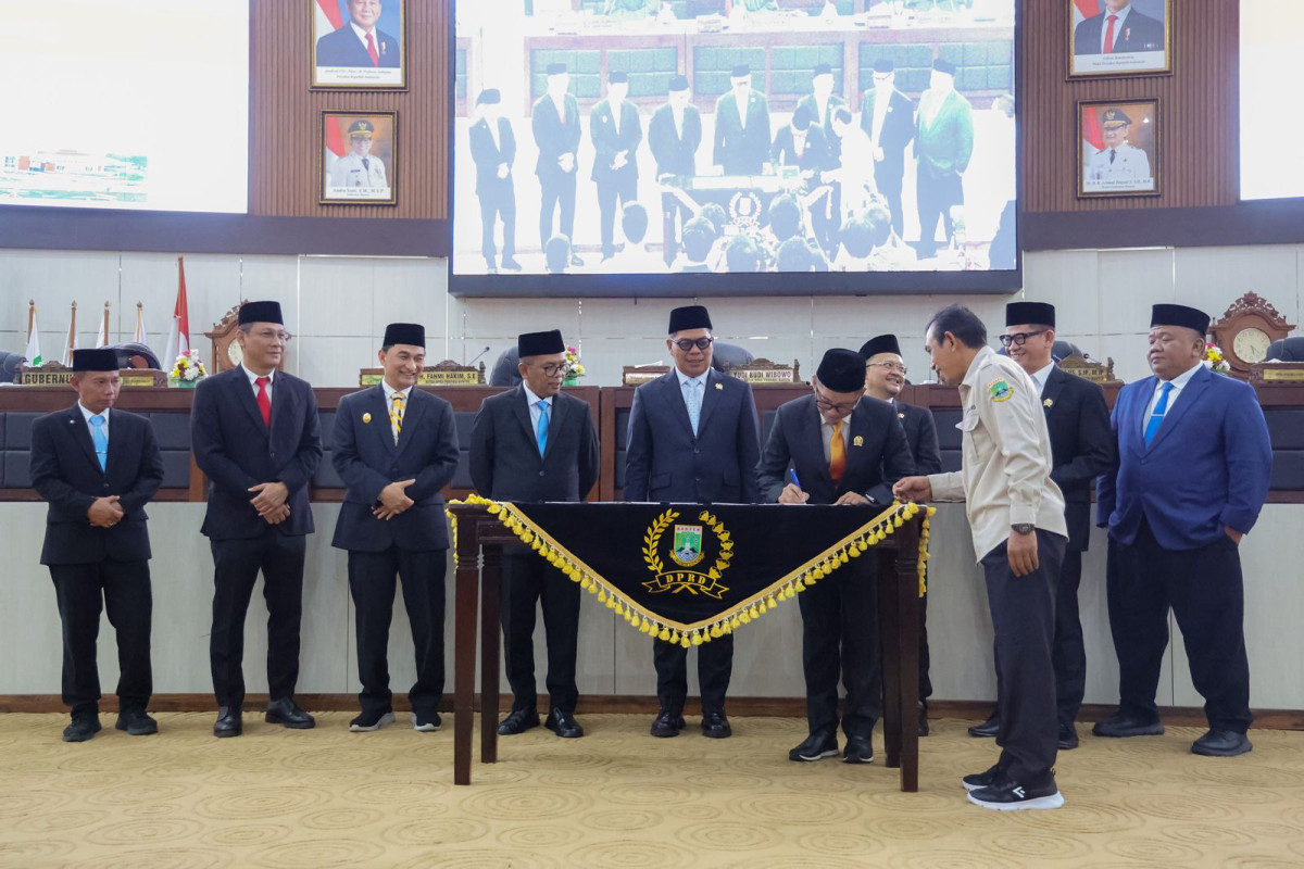 KUA-PPAS TA 2026 Disepakati, Gubernur Andra Soni Ajak Kawal Pembangunan Banten