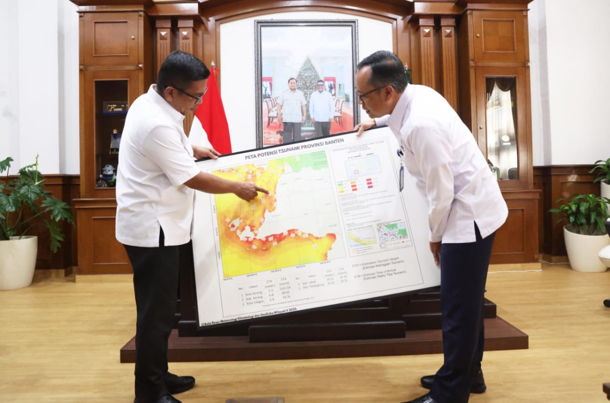 Hadapi Musim Hujan, Gubernur Andra Soni Imbau Warga Pantau Informasi Resmi BMKG dan Pastikan Wisata Banten Aman
