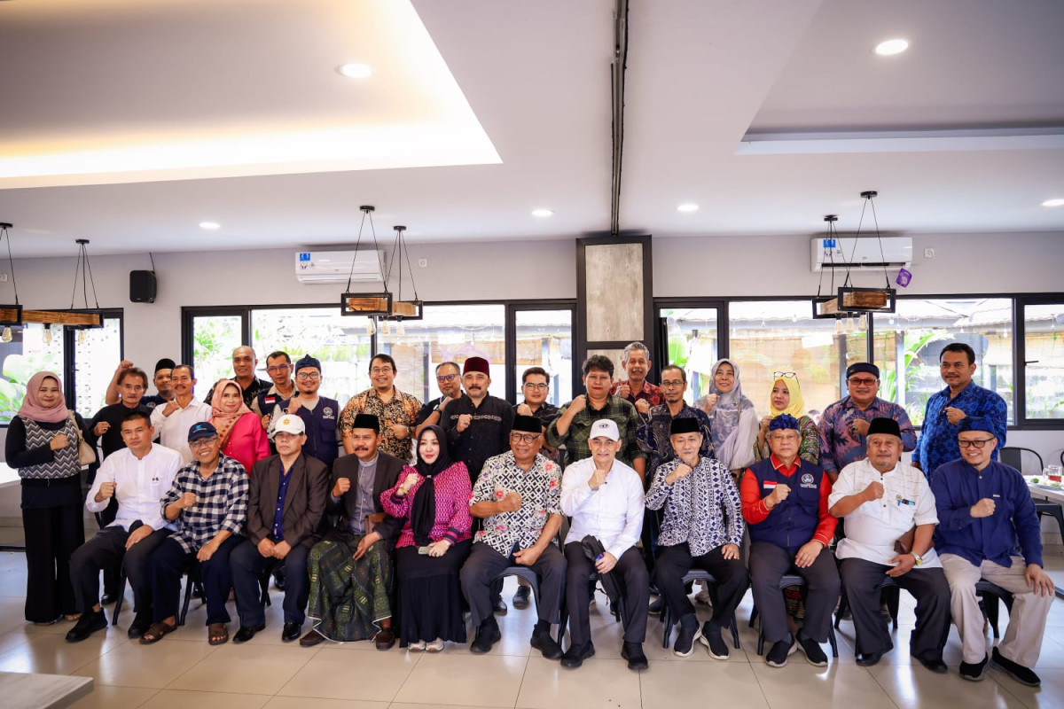 Wagub Banten A Dimyati Natakusumah Lakukan Dialog dengan Perkumpulan  Urang Banten