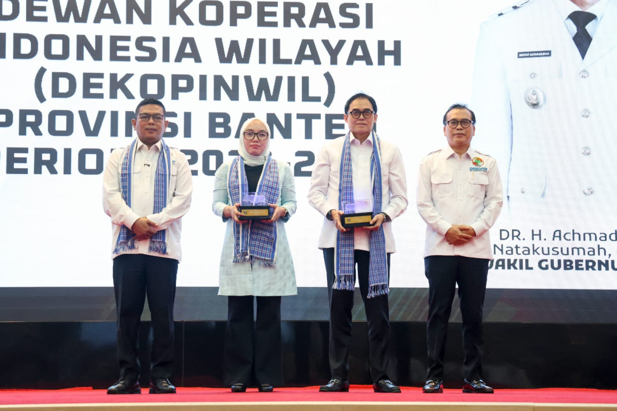 Pengurus Dekopinwil Banten Dikukuhkan, Andra Soni Ajak Perkuat Gerakan Koperasi