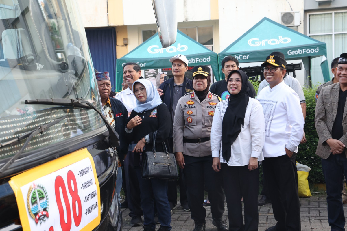 Lepas Mudik Warga Asal Gunung Kidul dari Banten, Gubernur Andra Soni Disebut Pemimpin Merakyat
