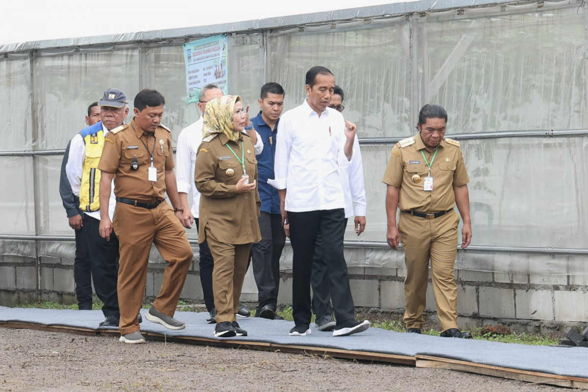Pj Gubernur Banten Al Muktabar: Pengembangan Jalan Desa Bagian Fokus  Agenda Kerja Pemerintah